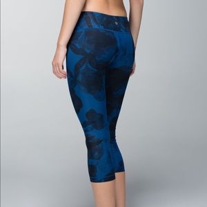 Lululemon Wunder Under Crop II